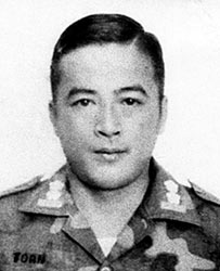 Cố trung t L bảo Ton